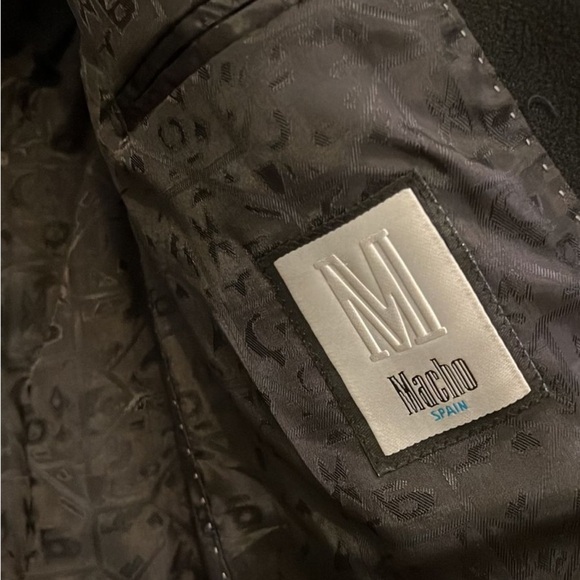 MACHO made in Spain Black Trench Coat Tailored Elegance - Picture 7 of 10